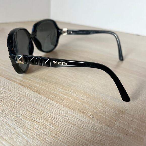 Valentino 5743/S D28JJ Oversized Sunglasses FRAMES ONLY Black 57-16-135 main image 5